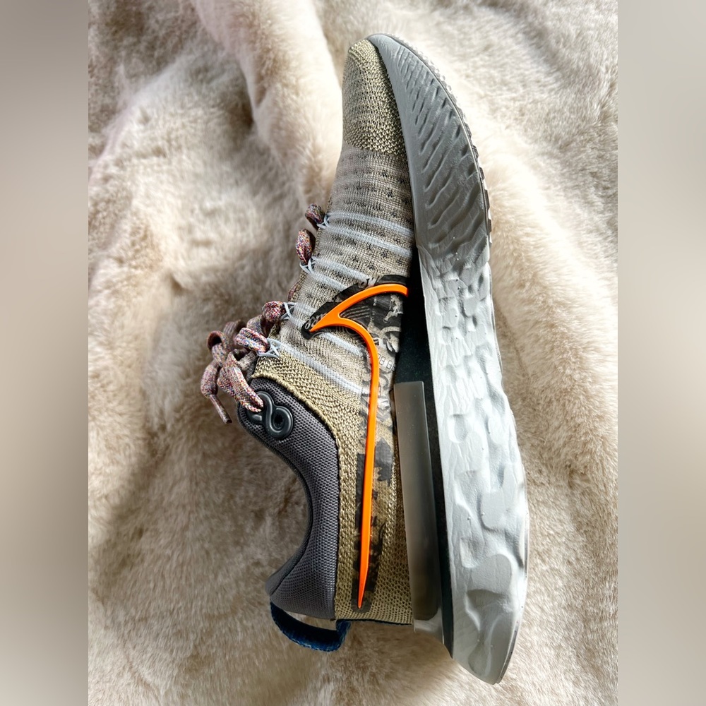 Nike React Infinity Run Flyknit 2 - image 4